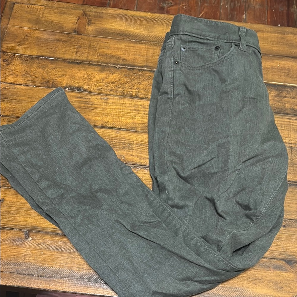 Banana Republic Men’s Traveler Jeans
